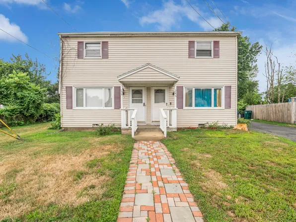 238 Larkin Court, Stratford, CT 06615