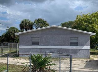518 N 21st St #B, Fort Pierce, FL 34950