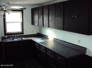 116 Clyborn St, Dowagiac, MI 49047
