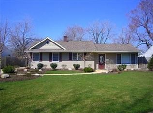 4874 Wake Robin Rd, Mentor, OH 44060