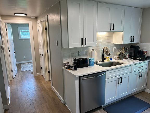4th image of 1903 E Oklahoma Ave #1903