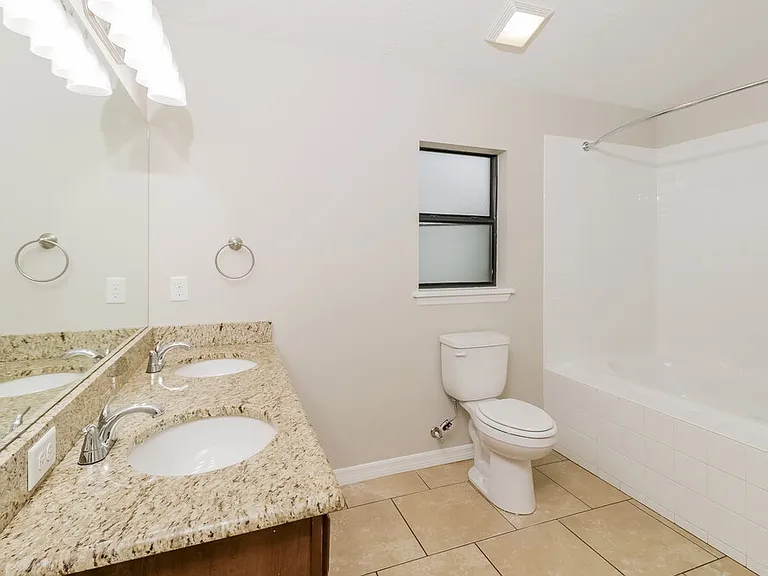 2236 Bracknell Forest Trl — Photo 11