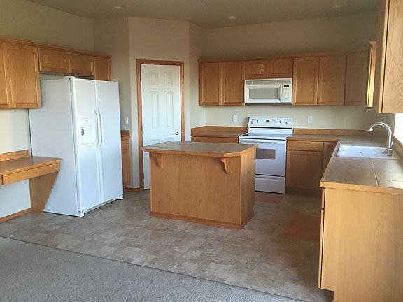 2nd image of 6902 38th Pl NE