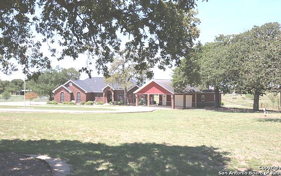 3rd image of 1309 Windmill Dr