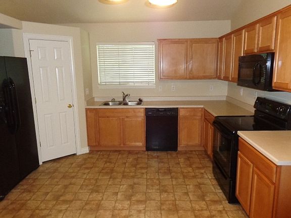 3rd image of 4002 W Wendy Ave