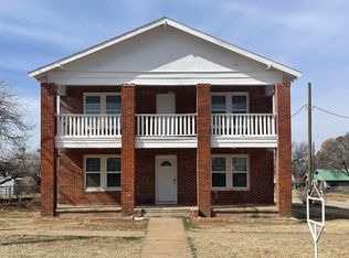 1011 Locust St, Sweetwater, TX 79556