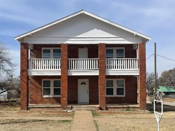 1011 Locust St, Sweetwater, TX 79556