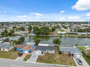 2252 Society Dr, Holiday, FL 34691