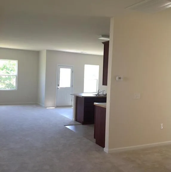 1013 Balmore Dr — Photo 4