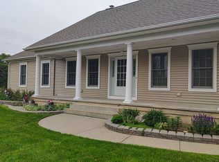 10 Mitchell Dr, Enfield, CT 06082