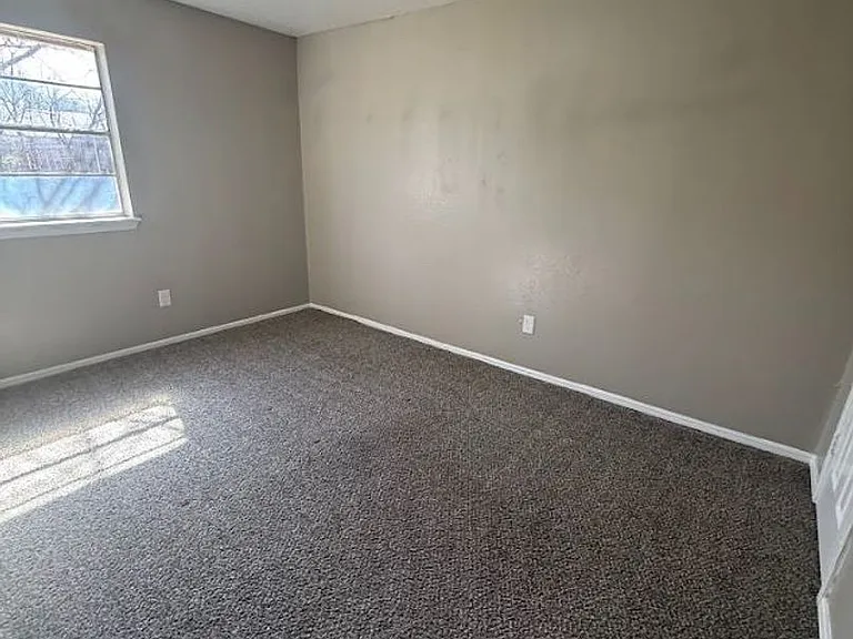 3024 Hillside Dr — Photo 20
