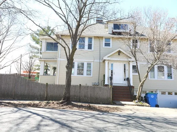 24 Flett Rd #2, Belmont, MA 02478