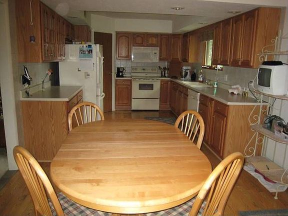4th image of 1617 Provincial Dr