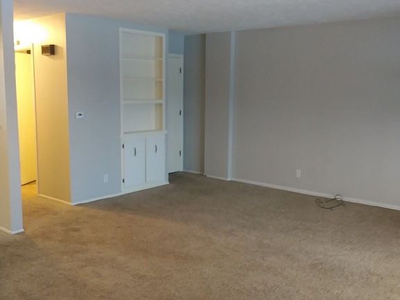 5th image of 5224 N 105th St