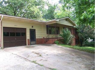 2010 Green St, Warner Robins, GA 31093