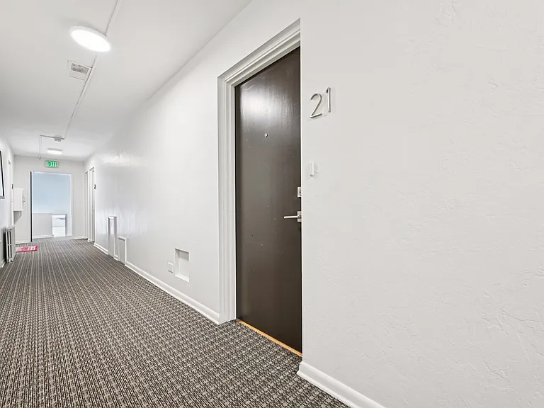 Belmore Apartments — Photo 21