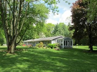102 Bickford Ln, New Canaan, CT