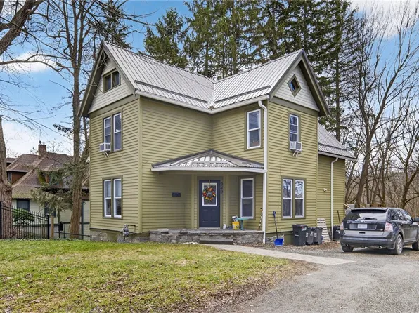 949 E State St, Ithaca, NY 14850