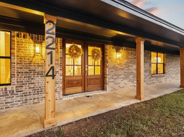 2214 Rex Cruse Dr, Sherman, TX 75092