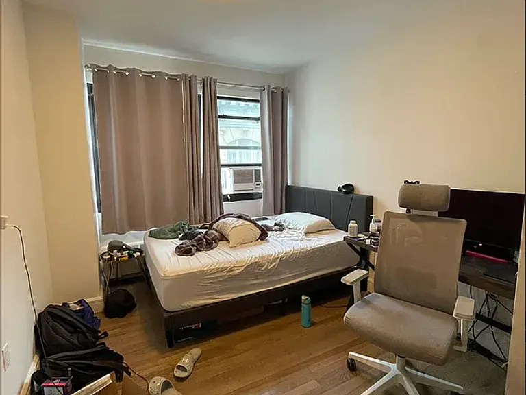 110 Greenwich St #11B — Photo 4