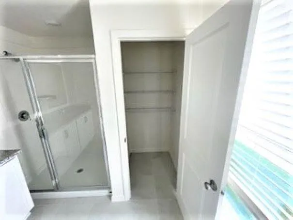 240 Summerlin Ln — Photo 23