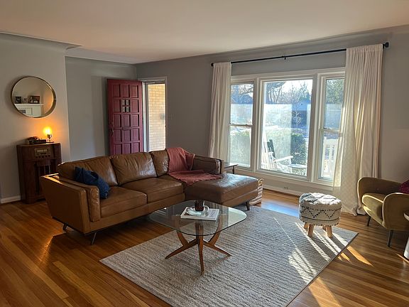 2nd image of 1820 Evergreen Dr