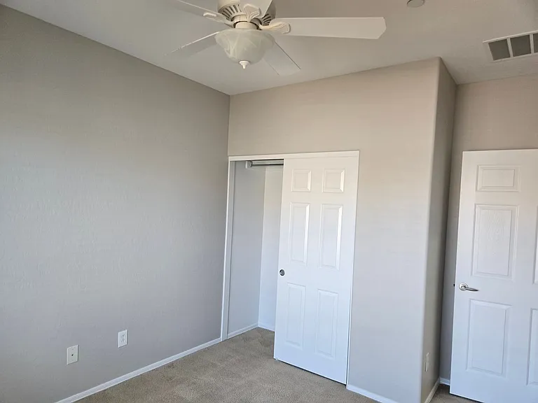 6868 Sky Pointe Dr #2076 — Photo 33