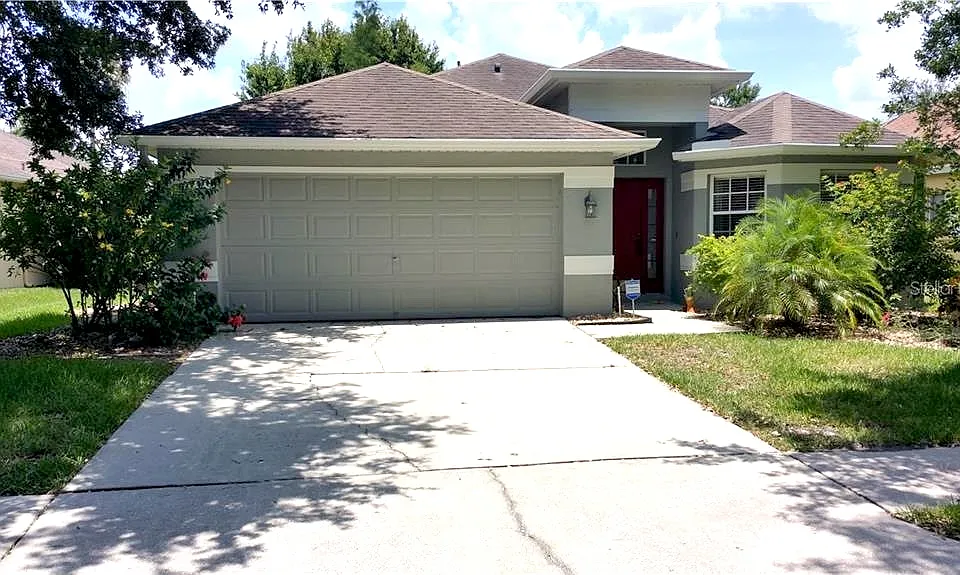 19111 Dove Creek Dr