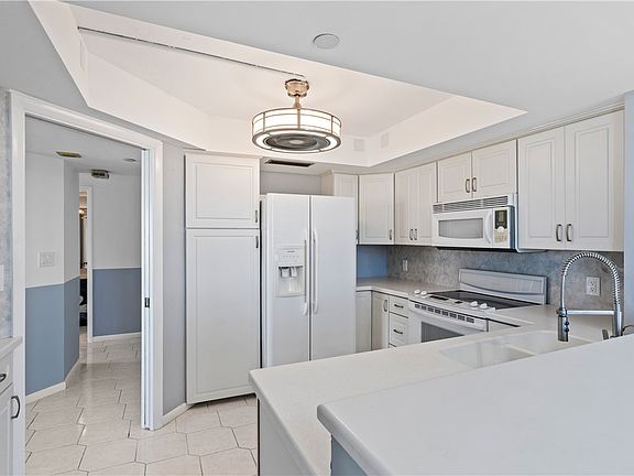 4th image of 2800 N Highway A1a #Penthouse 01