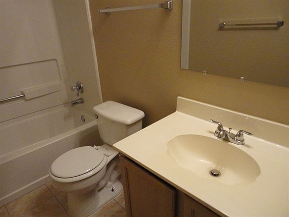 5th image of 1804 Carriage Club Dr #0