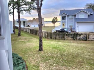 101 Old Ferry Rd UNIT 8D, Shalimar, FL 32579