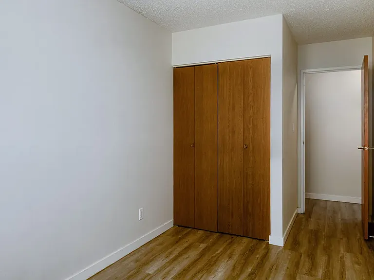 305 Fietz St — Photo 19