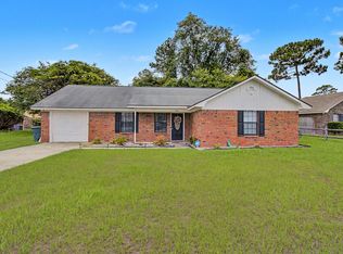 703 Woods Ct, Hinesville, GA 31313