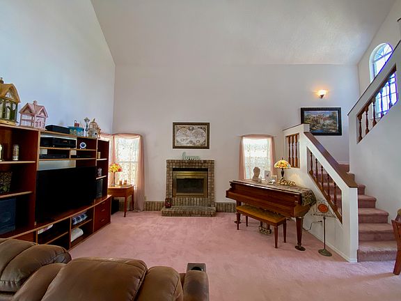 3rd image of 7721 Redberry St NW