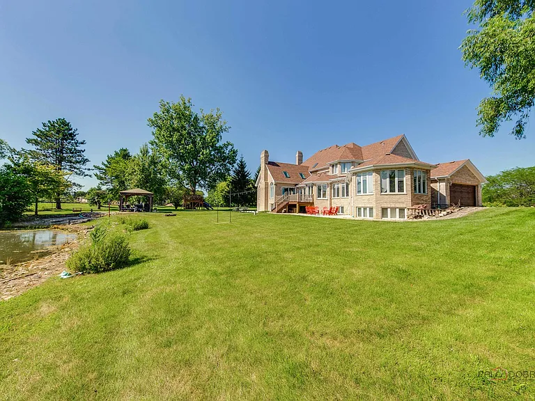 14 Pentwater Dr — Photo 36