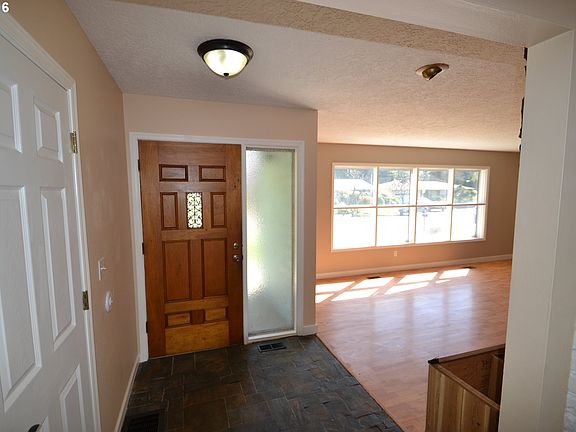 3rd image of 11302 NE 11th Ave