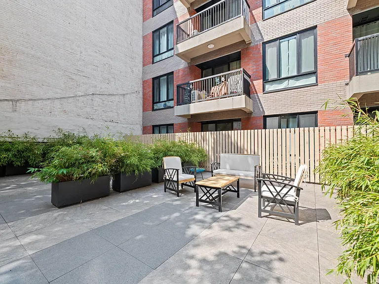 2600 7th Ave #6R — Photo 10
