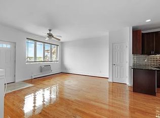 101-14 Shore Front Pkwy #1A, Rockaway Park, NY 11694