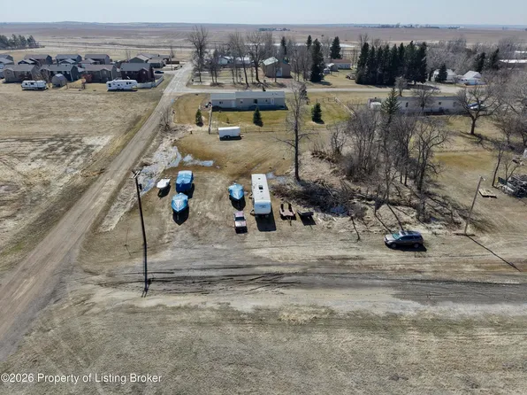 Chestnut Ave, Taylor, ND 58656