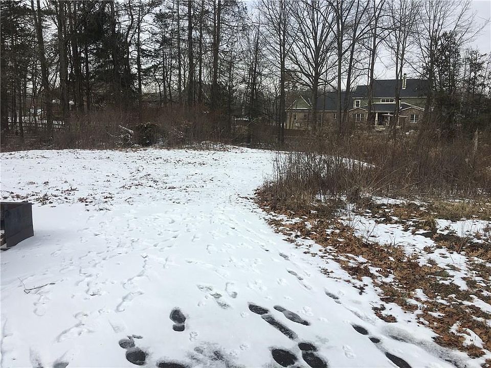 1st image of 8530 Lakewood Dr