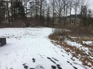 8530 Lakewood Dr, Indianapolis, IN 46256