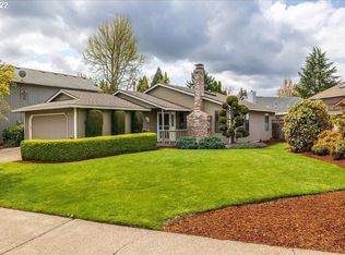 8686 SW Hamlet St, Tigard, OR 97224