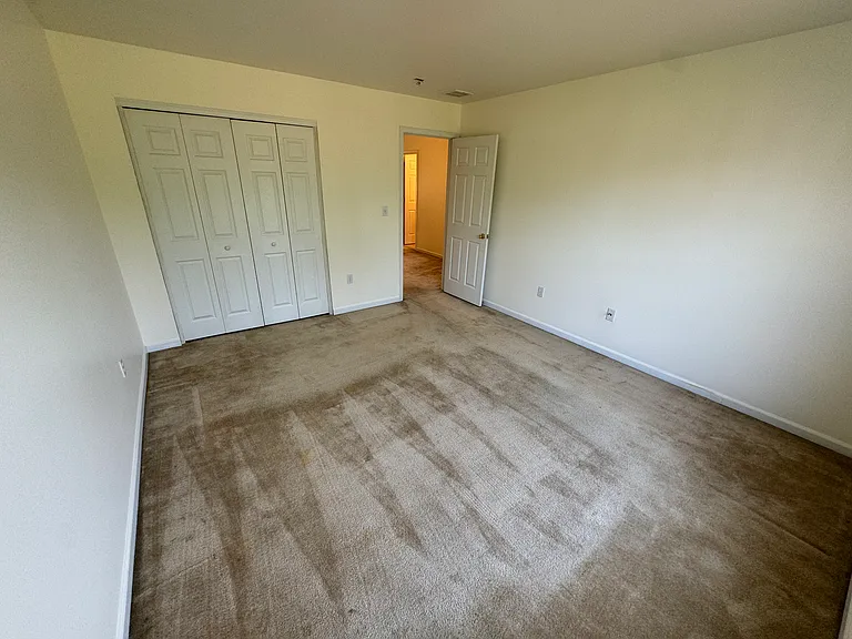 342 S 40th St — Photo 35