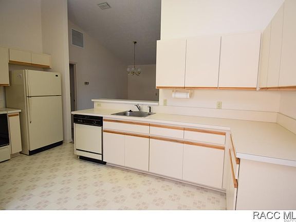 4th image of 6244 W Weston Dr