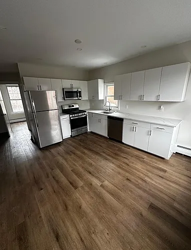 10 Clark St #2 Photo 1