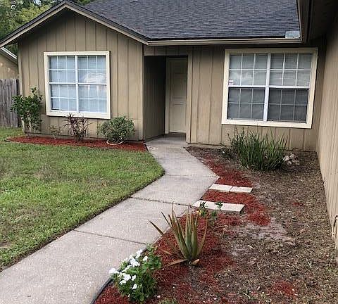 3rd image of 8584 Bandera Cir W