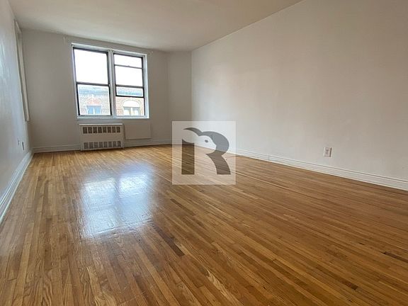 2nd image of 400 E 21st St APT 5e