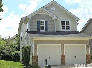 2027 Remington Oaks Cir, Cary, NC 27519