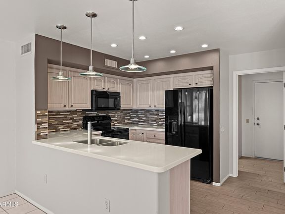 4th image of 14817 W HERITAGE Drive