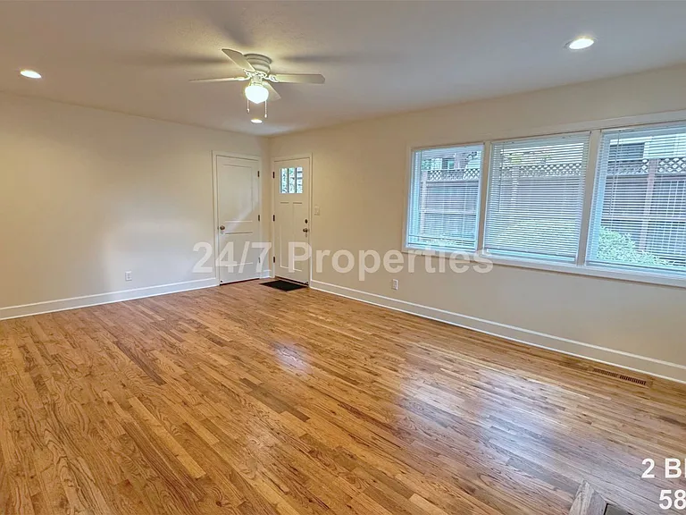 580 5th St — Photo 3